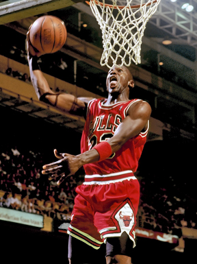 Michael Jordan a canestro